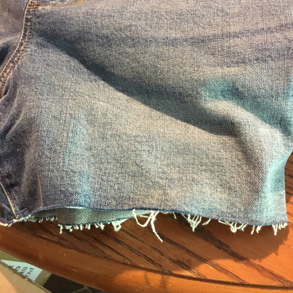 Shortalls Isabel Maternity by Ingrid Isabel  6/28 - Picture 2 of 10